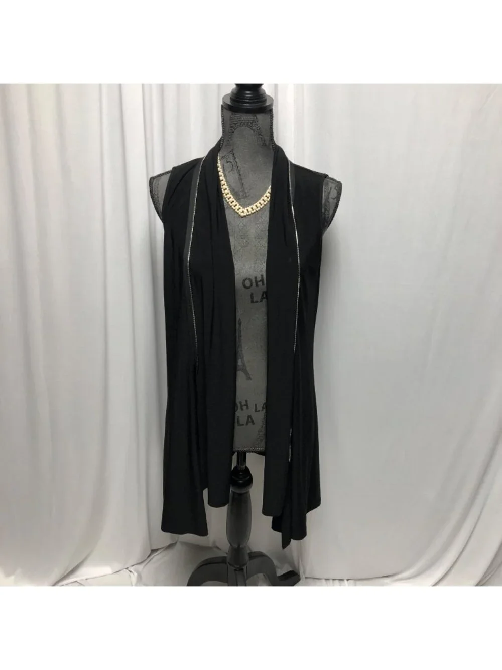 125 Apparel Amy Zipper Vest Womens Sz Medium Black Sleeveless Open Cardigan NEW